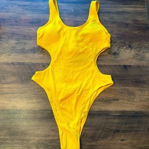 NWT Cupshe Yellow Monokini | One Piece | Size L